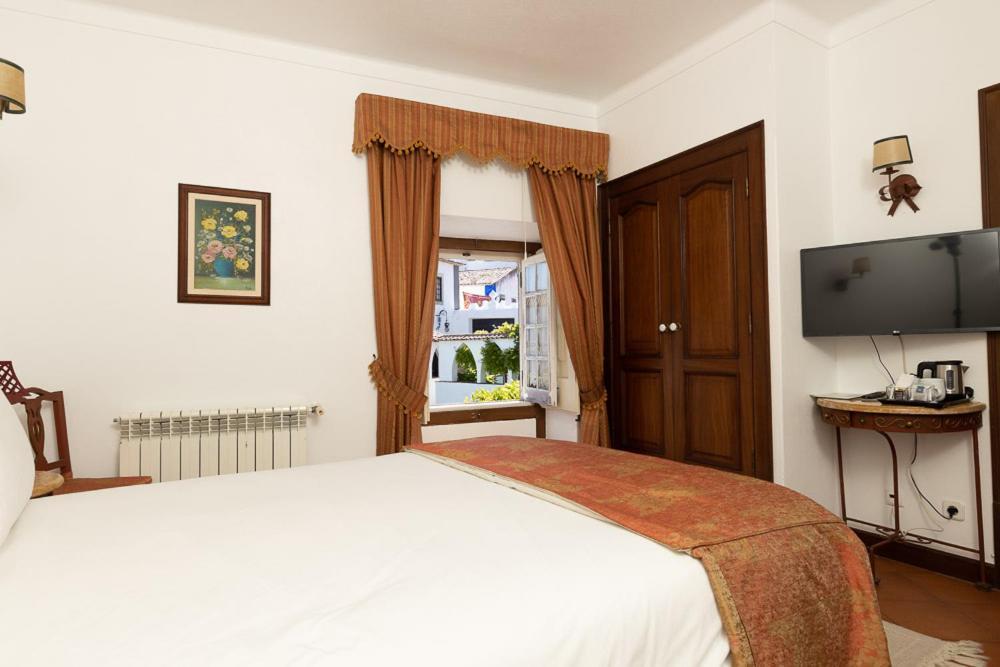 Casa De S. Thiago Do Castelo Hotel โอบิดอส ภายนอก รูปภาพ