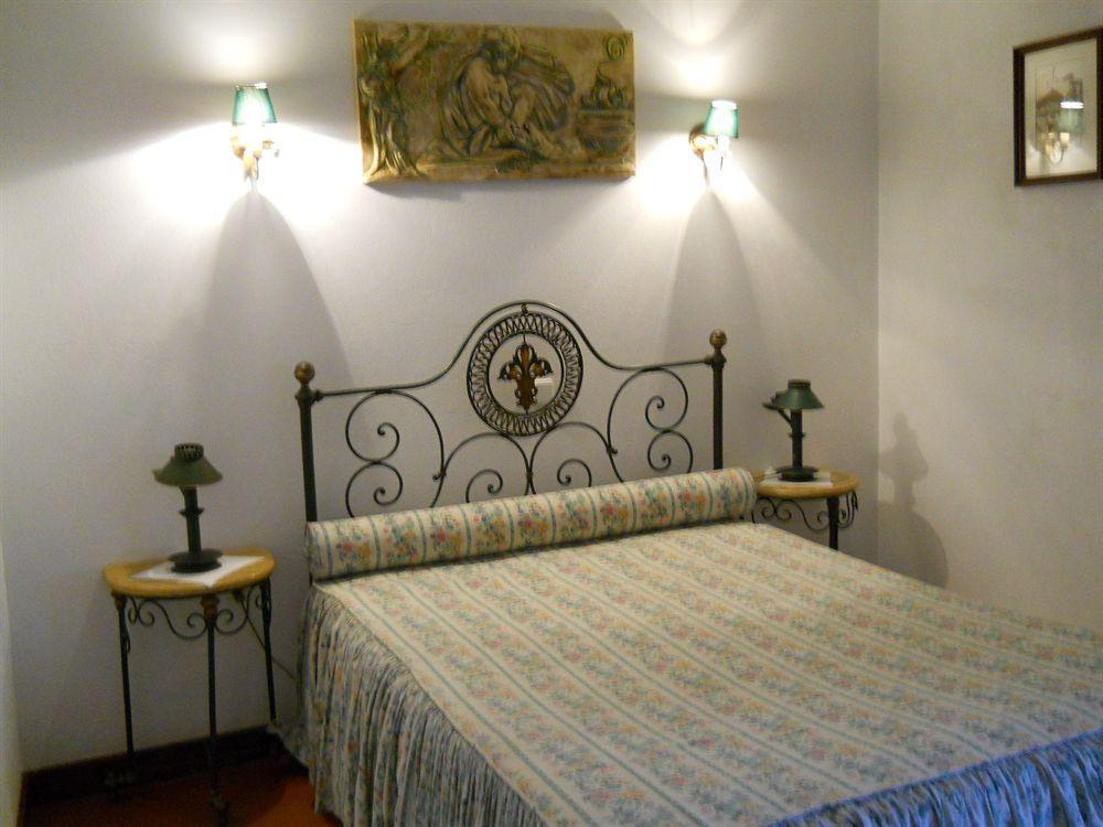Casa De S. Thiago Do Castelo Hotel โอบิดอส ภายนอก รูปภาพ