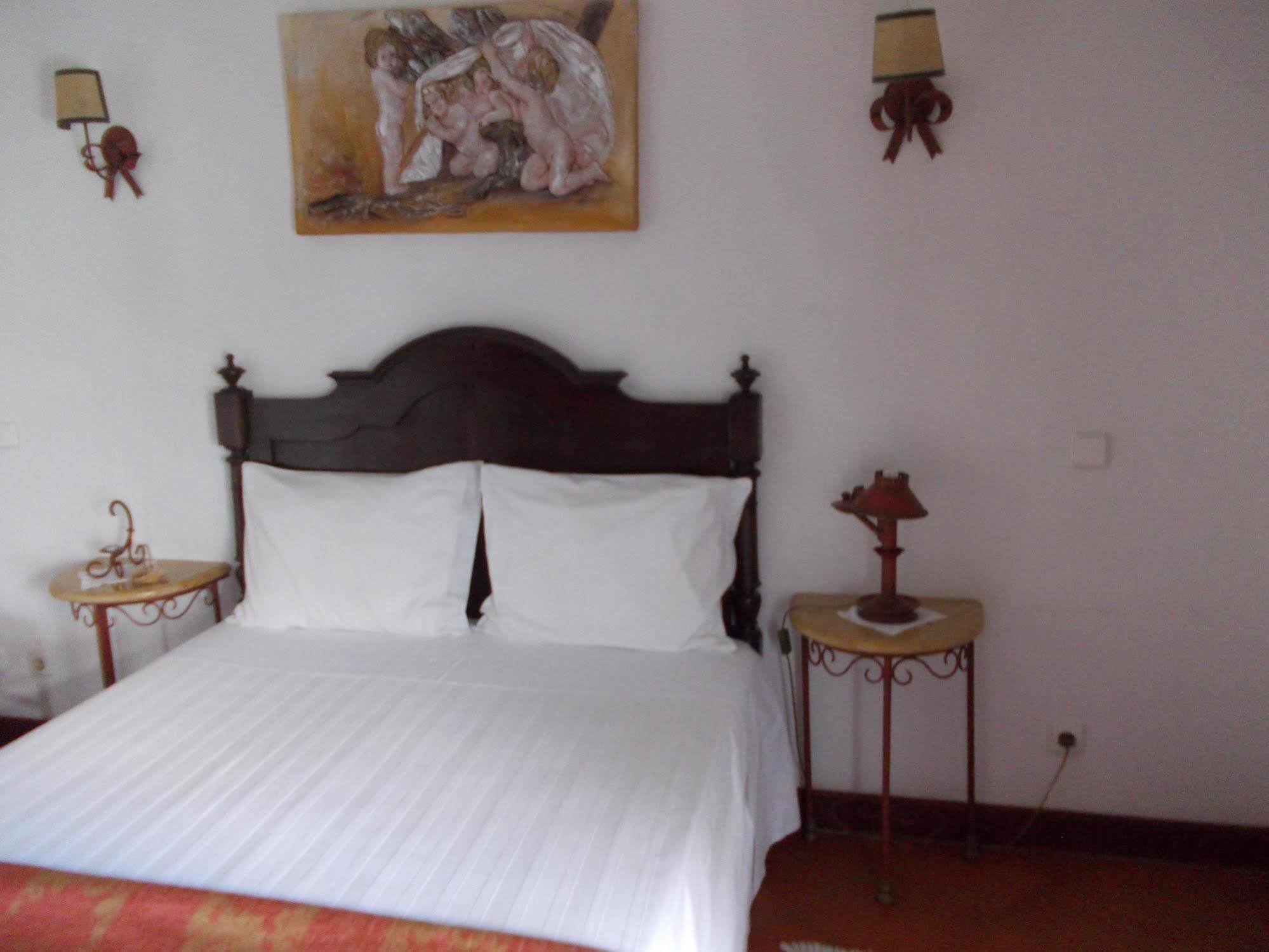 Casa De S. Thiago Do Castelo Hotel โอบิดอส ภายนอก รูปภาพ