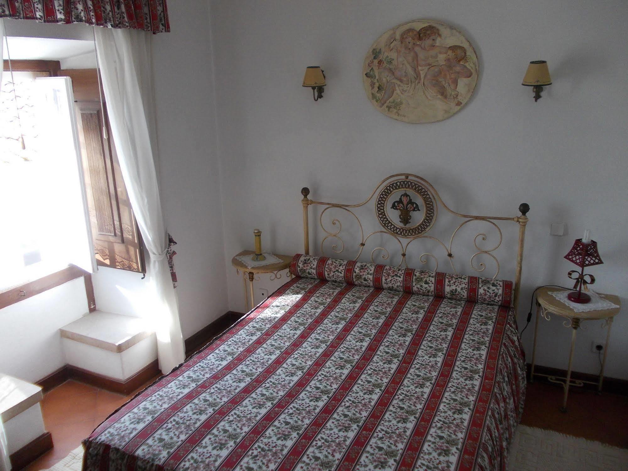 Casa De S. Thiago Do Castelo Hotel โอบิดอส ภายนอก รูปภาพ